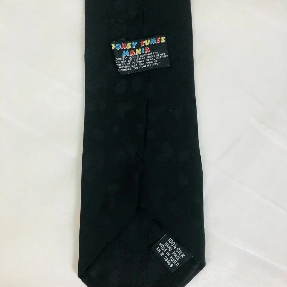 Authentic vintage Looney Tunes bugs bunny and gang black silk tie, 57” long